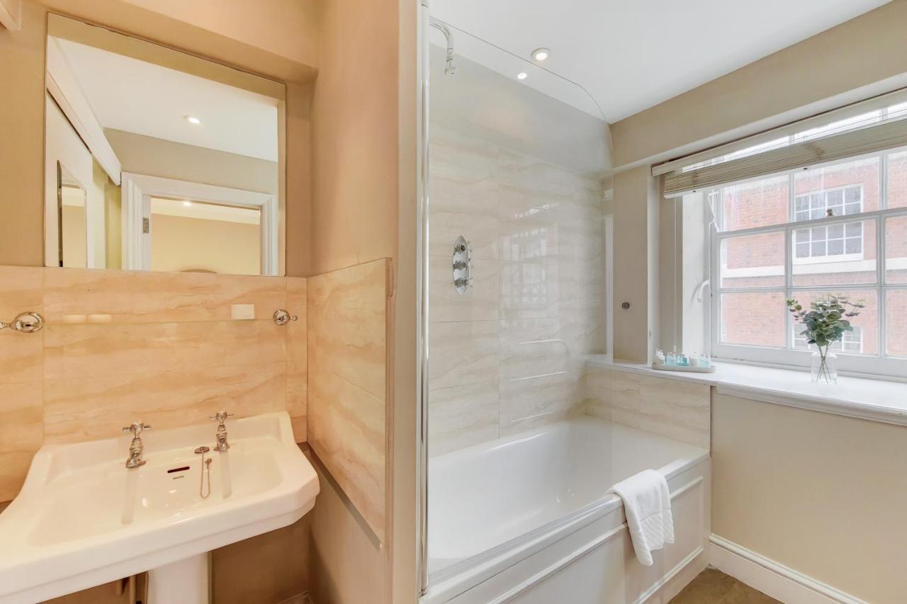 Knightsbridge Roof Garden Rooms 런던 외부 사진